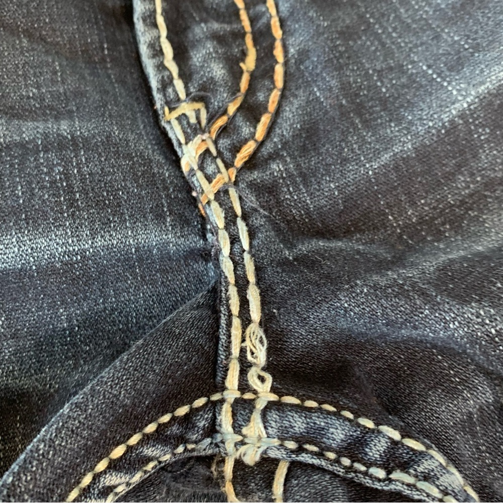 Silver Jeans McKenzie Slim Bootcut Jeans - Picture 16 of 16